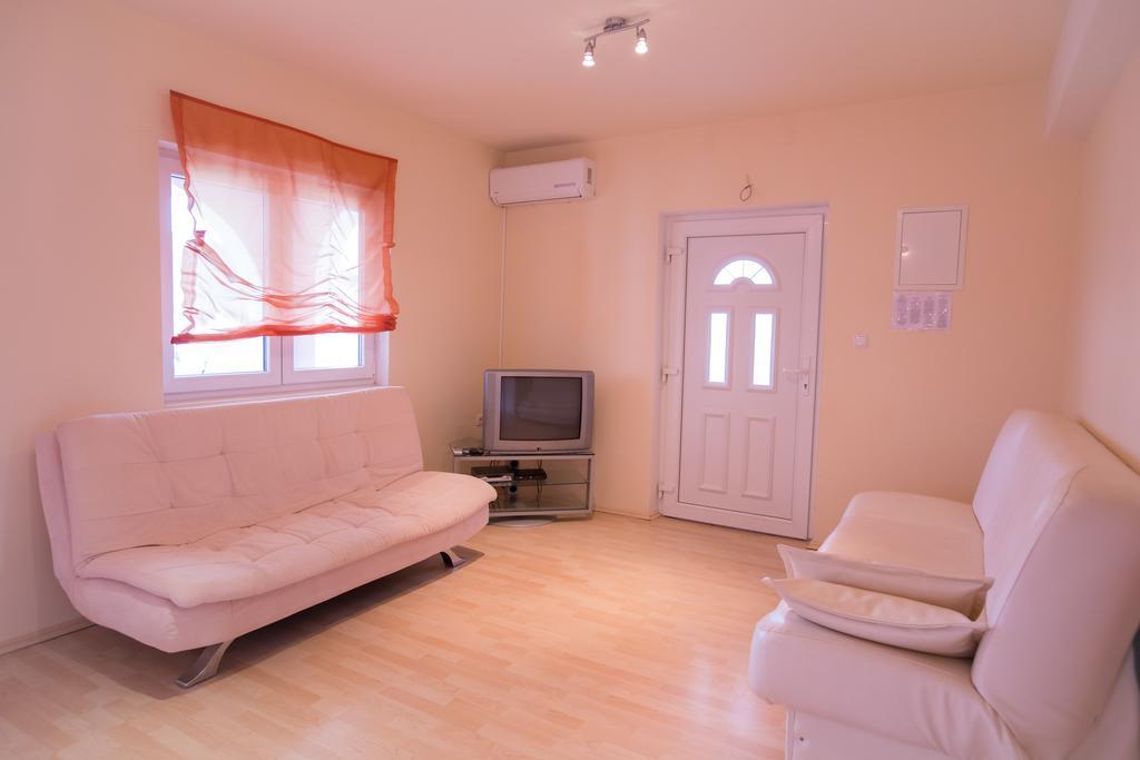Apartments Dunja Piric Lopar Quarto foto